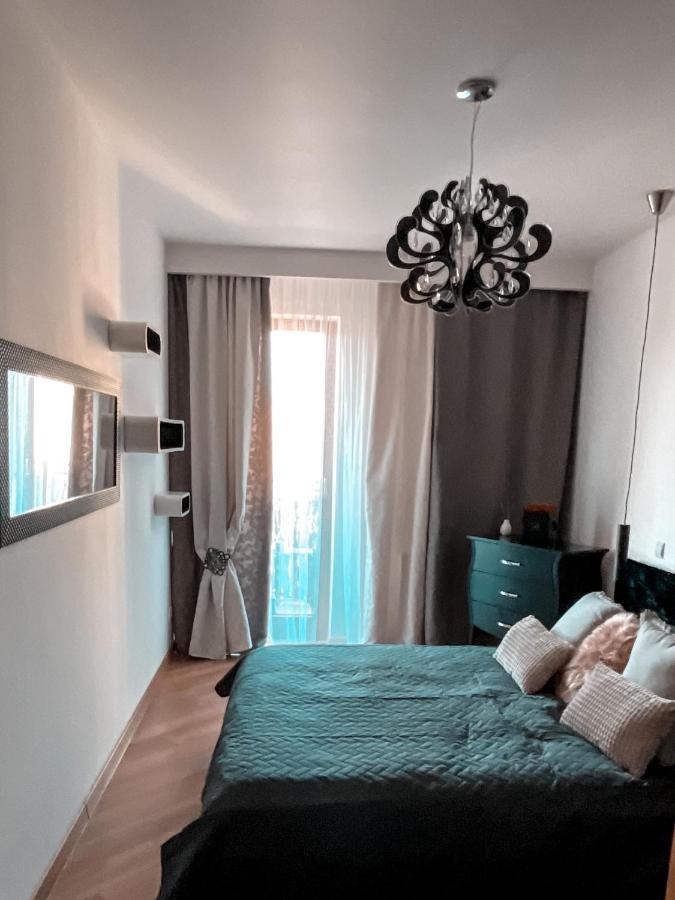 Apartament Solna 80 - Centrum Miasta Z Podziemnym Garazem Kielce Buitenkant foto