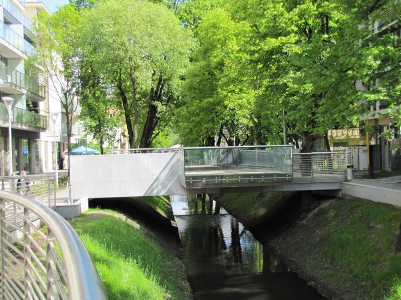 Apartament Solna 80 - Centrum Miasta Z Podziemnym Garazem Kielce Buitenkant foto